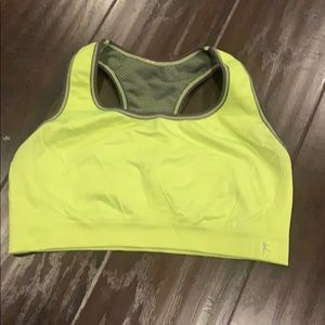 Reversible sports bra